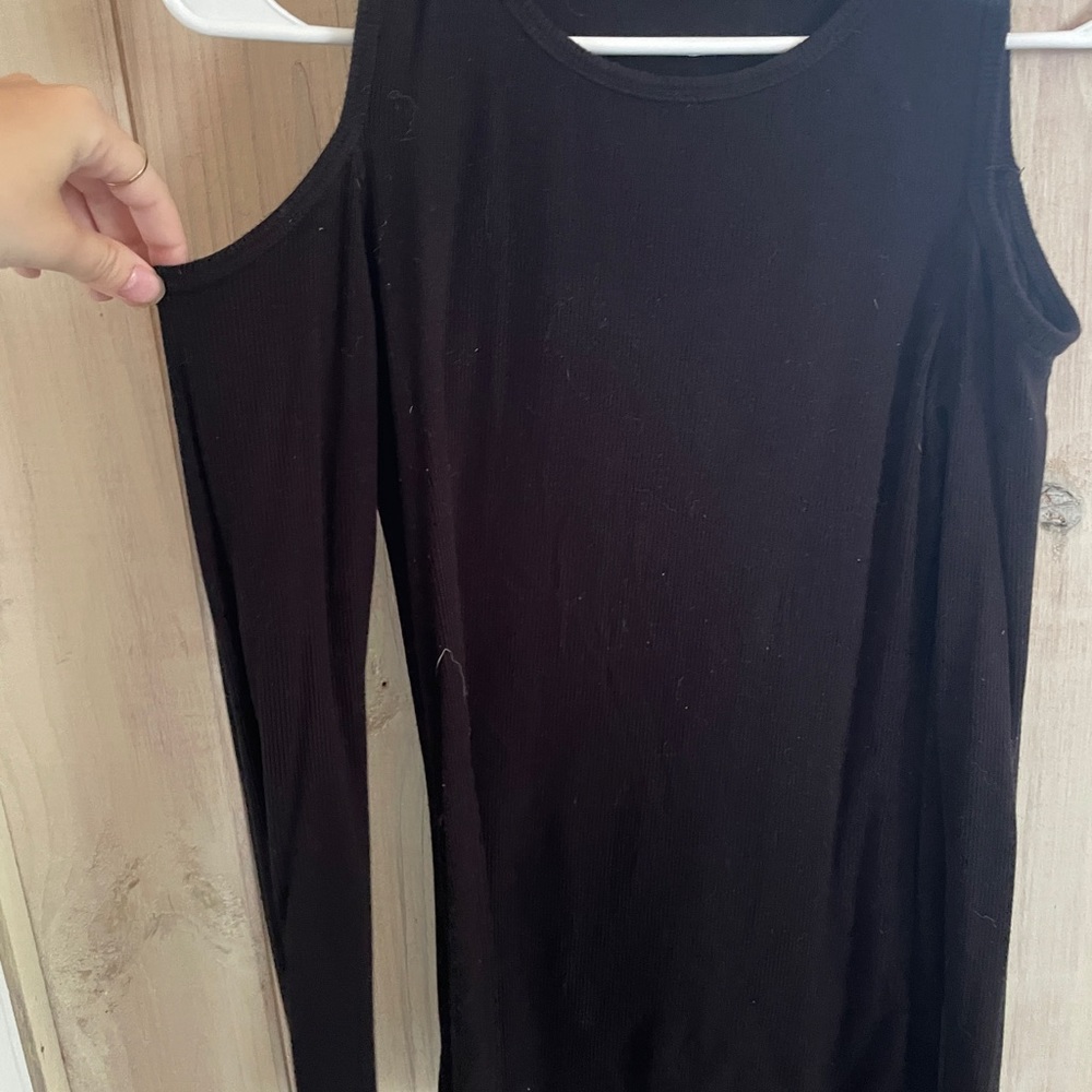 Long sleeve shoulder cut out top